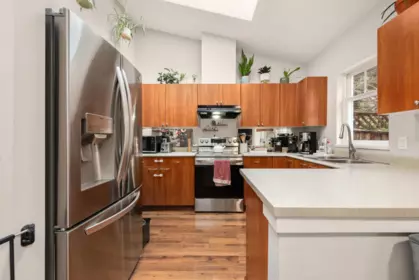 Kitchen Island Photo of 73 1821 Willow Crescent, Squamish, BC
