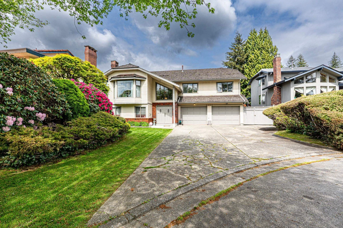 Living Room Photo of 2117 Knightswood Place, Burnaby, BC
