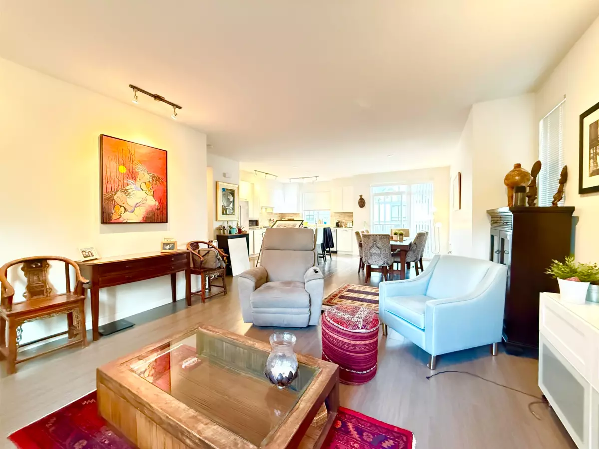Dining Area Photo of 18 3500 Burke Village Promenade, Vancouver, BC