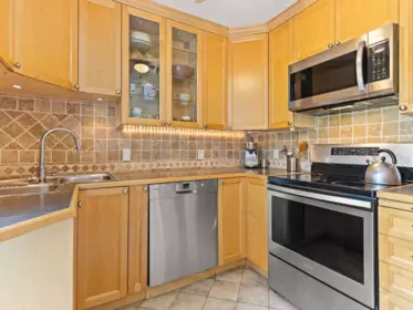 Guest Bathroom Photo of 1485 Kitchener Street, Vancouver, BC