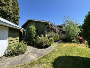 Kitchen Photo of 4740 Mclure Avenue, Richmond, BC