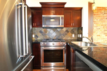 Kitchen Photo of 404 10 Renaissance Square, New Westminster, BC