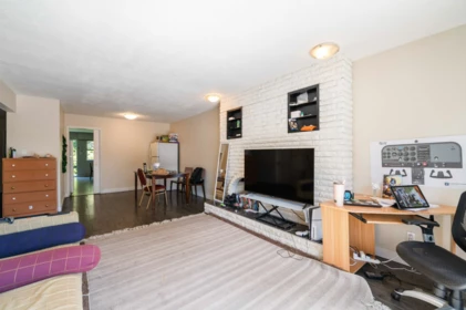 Entry Foyer Photo of 11821 72 Avenue, Delta, BC