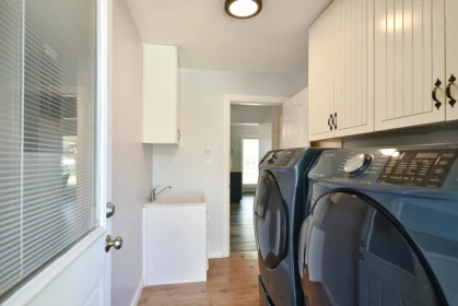 Primary Bedroom Photo of 5784 Medusa Street, Sechelt, BC