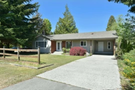 5784 Medusa Street, Sechelt, BC