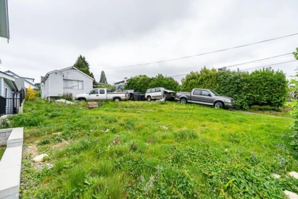 2235 Edinburgh Street, New Westminster, BC, New Westminster — Single Family Residence for sale