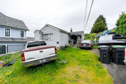 2235 Edinburgh Street, New Westminster, BC, New Westminster — Single Family Residence for sale