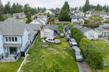 Hot Tub / Spa Photo of 2235 Edinburgh Street, New Westminster, BC