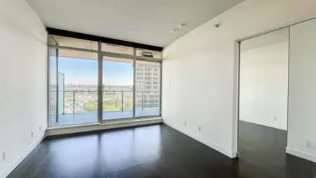 Primary Bedroom Photo of 1001 4890 Lougheed Highway, Burnaby, BC