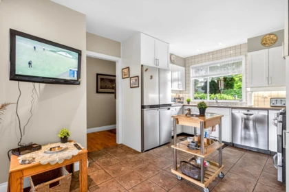 Breakfast Nook Photo of 16104 9 Avenue, Surrey, BC