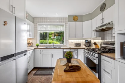 Primary Bedroom Photo of 16104 9 Avenue, Surrey, BC