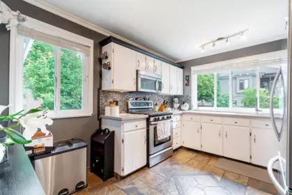 Primary Bedroom Photo of 12528 Pinewood Crescent, Surrey, BC