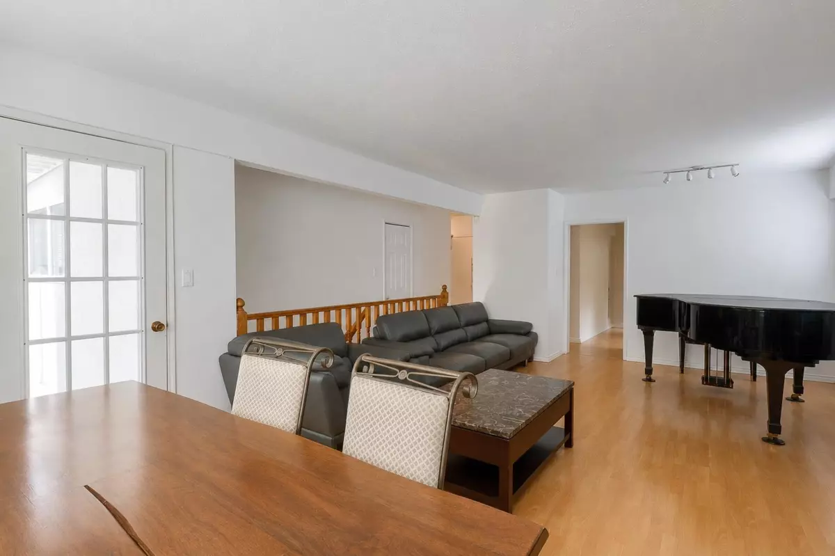 Dining Area Photo of 1743 E 49th Avenue, Vancouver, BC