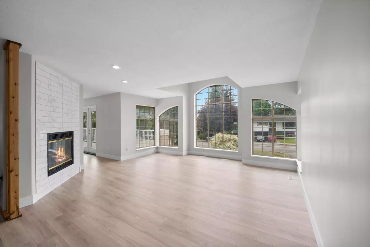 Living Room Photo of 21105 River Road, Maple Ridge, BC