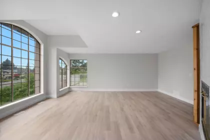 21105 River Road, Maple Ridge, BC, Maple Ridge — Single Family Residence for sale