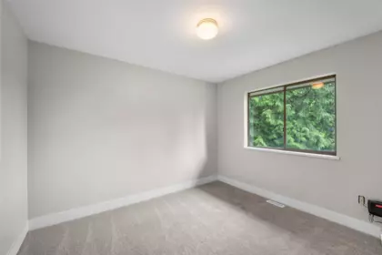 Hallway Photo of 21105 River Road, Maple Ridge, BC