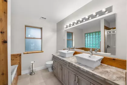 Laundry Room Photo of 21105 River Road, Maple Ridge, BC