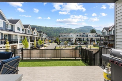 Breakfast Nook Photo of 15 5480 Pebble Lane, Chilliwack, BC