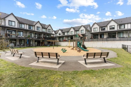 Front Yard Photo of 15 5480 Pebble Lane, Chilliwack, BC