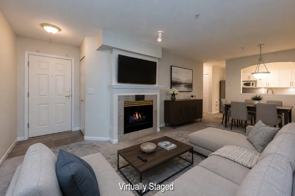 Living Room Photo of 79 6588 Southoaks Crescent, Burnaby, BC
