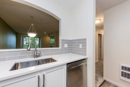 Breakfast Nook Photo of 79 6588 Southoaks Crescent, Burnaby, BC
