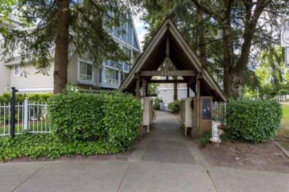 Loft / Bonus Room Photo of 79 6588 Southoaks Crescent, Burnaby, BC