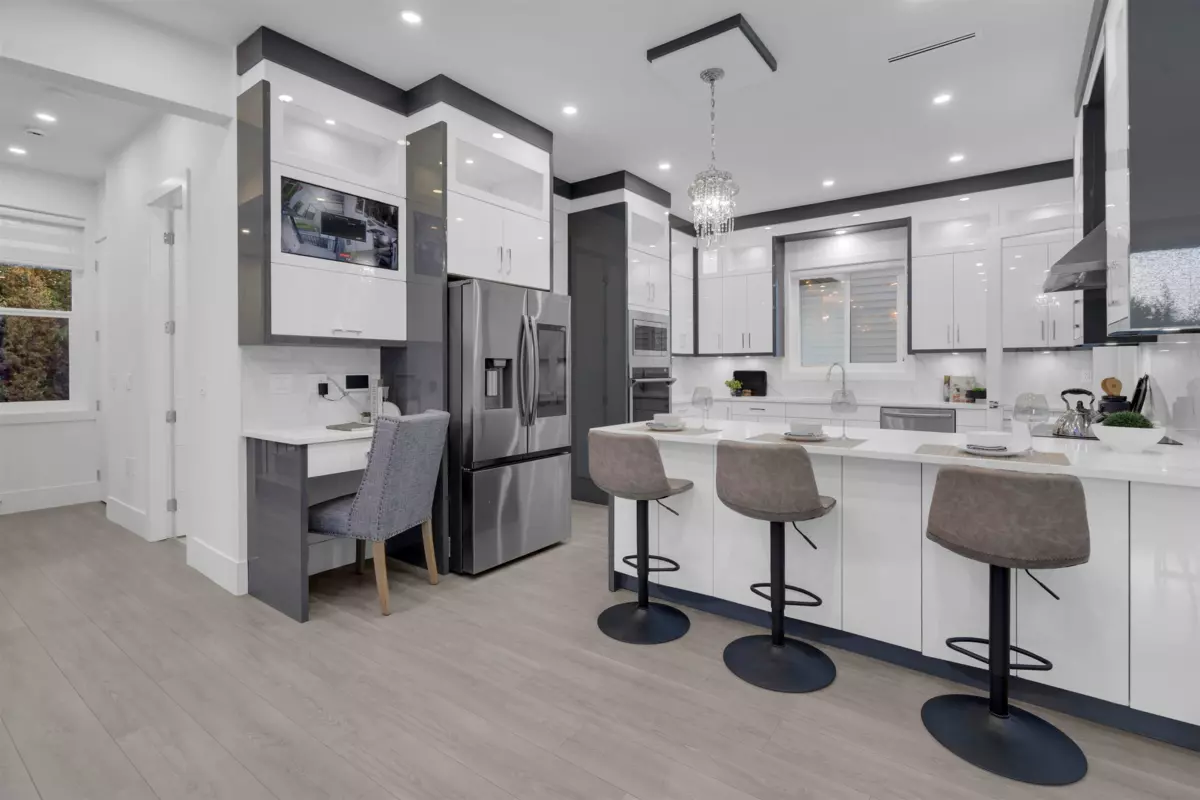 Family Room Photo of 9885 Huckleberry Drive, Surrey, BC