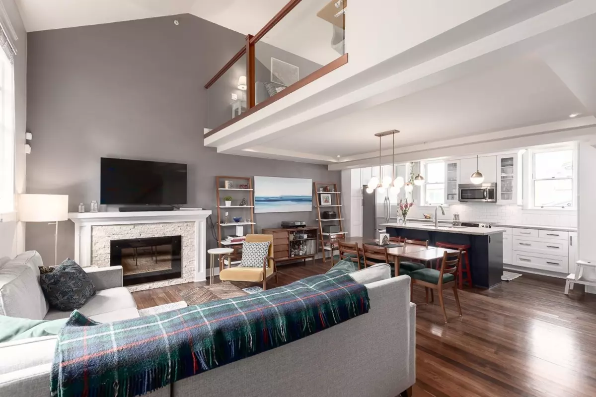 Family Room Photo of 1077 Salsbury Drive, Vancouver, BC