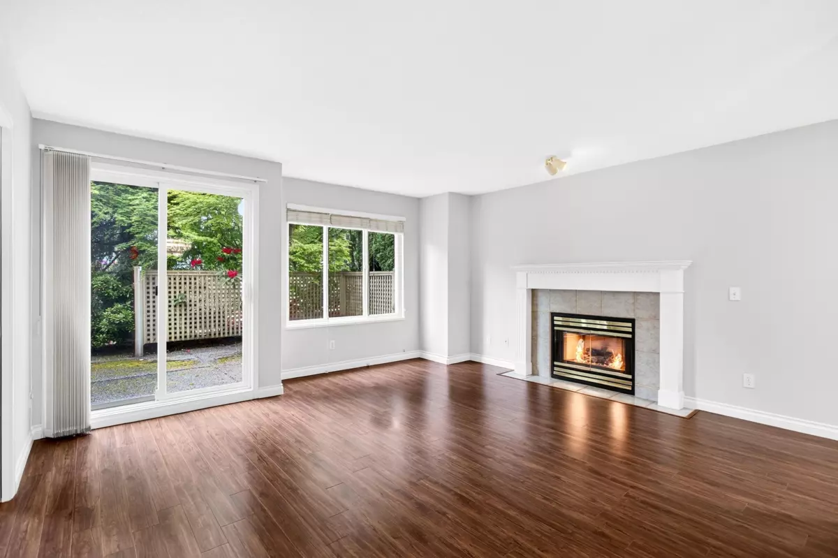 Dining Area Photo of 144 13888 70 Avenue, Surrey, BC