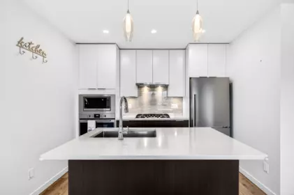 Kitchen Photo of 417 11641 227 Street, Maple Ridge, BC