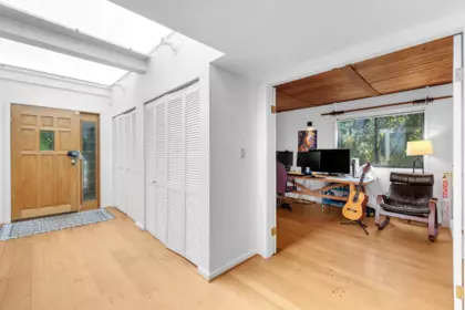 977 Belvedere Drive, North Vancouver, BC, North Vancouver — Single Family Residence for sale