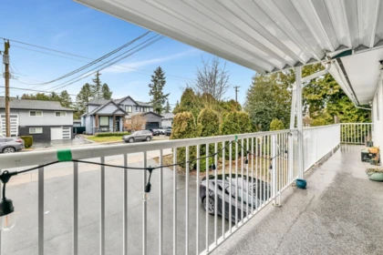 Basement Recreation Room Photo of 11761 92 Avenue, Delta, BC