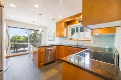 Breakfast Nook Photo of 3985 Frames Place, North Vancouver, BC