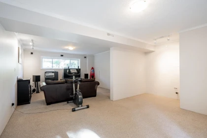 Hallway Photo of 5833 Angus Place, Surrey, BC