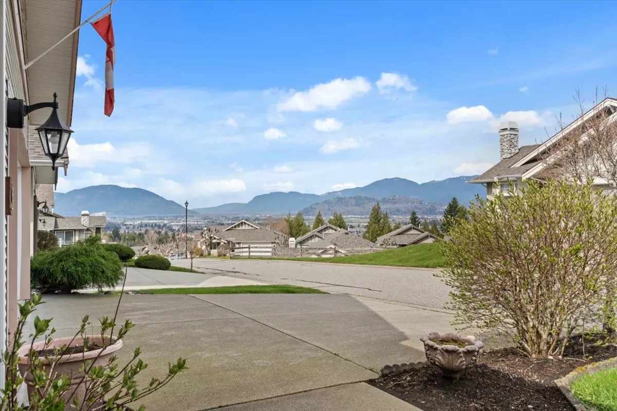 Exterior Rear Photo of 63 5700 Jinkerson Road, Chilliwack, BC