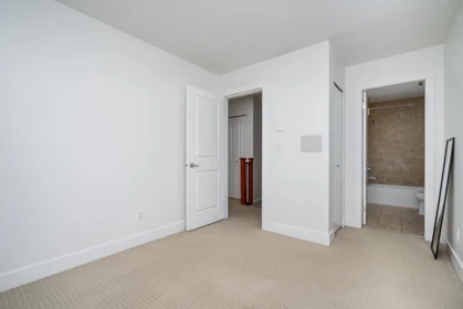 Basement Recreation Room Photo of D3 19319 72 Avenue, Surrey, BC