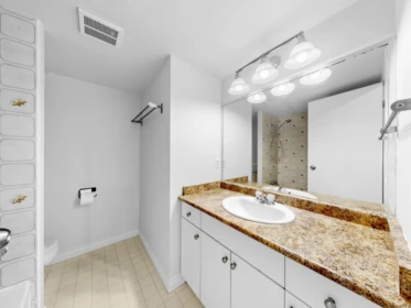 1403 6455 Willingdon Avenue, Burnaby, BC, Burnaby — Apartment/Condo for sale