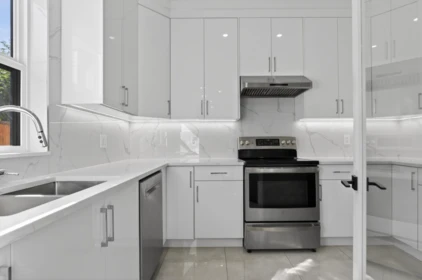 Laundry Room Photo of 10925 Oriole Drive, Surrey, BC