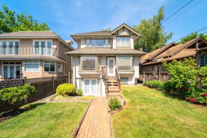 Swimming Pool Photo of 4682 W 14th Avenue, Vancouver, BC