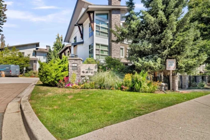 Hot Tub / Spa Photo of 323 6688 120 Street, Surrey, BC