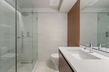 Walk-In Closet Photo of 305 4101 Yew Street, Vancouver, BC