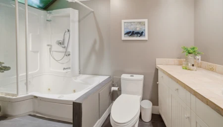 Laundry Room Photo of 2848 Panorama Drive, North Vancouver, BC