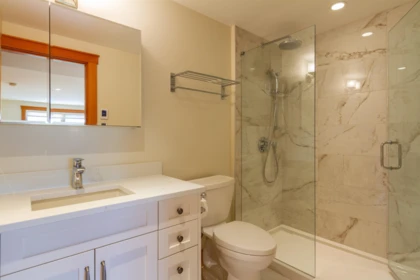 Guest Bathroom Photo of 40427 Ayr Drive, Squamish, BC