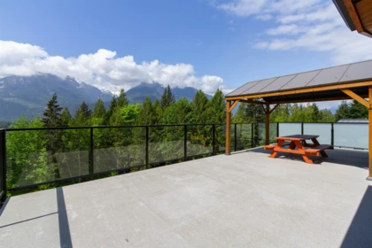 Kitchen Photo of 40427 Ayr Drive, Squamish, BC