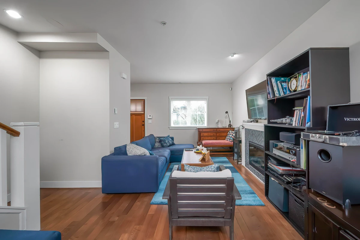 Family Room Photo of 6139 Oak Street, Vancouver, BC