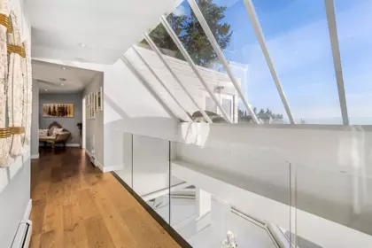 Hallway Photo of 5530 Parthenon Place, West Vancouver, BC