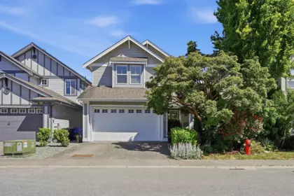 21163 82a Avenue, Langley, BC, Langley — Single Family Residence for sale