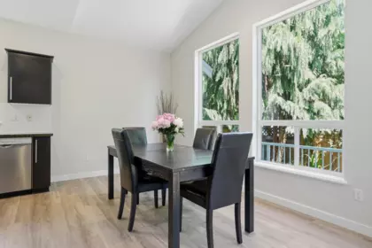 Kitchen Photo of 21163 82a Avenue, Langley, BC