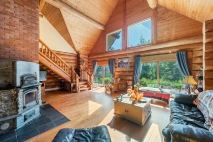 5520 Graham Drive, Ryder Lake, BC, Ryder Lake — Single Family Residence for sale