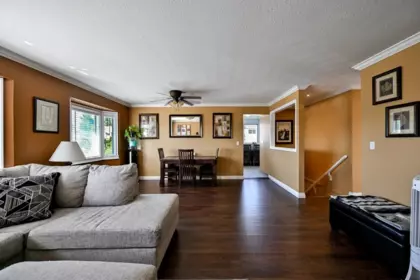 Mudroom Photo of 11398 Harrison Street, Maple Ridge, BC
